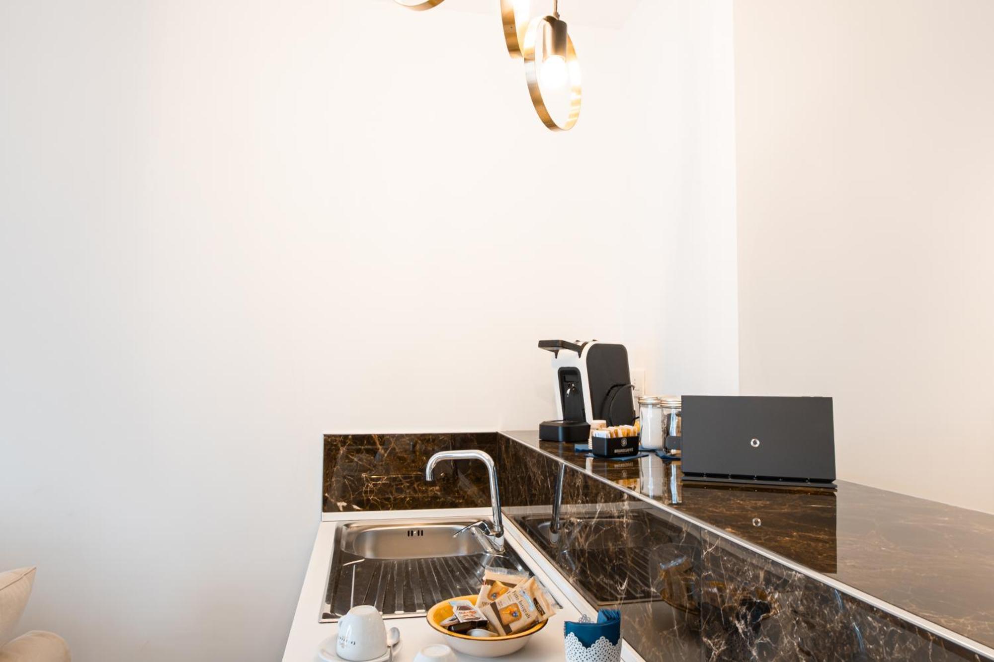 Frizzcafe Loft In Polignano A Mare Lägenhet Exteriör bild